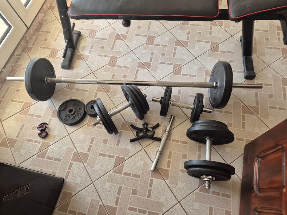 set greuati, însumează 90 de kilograme