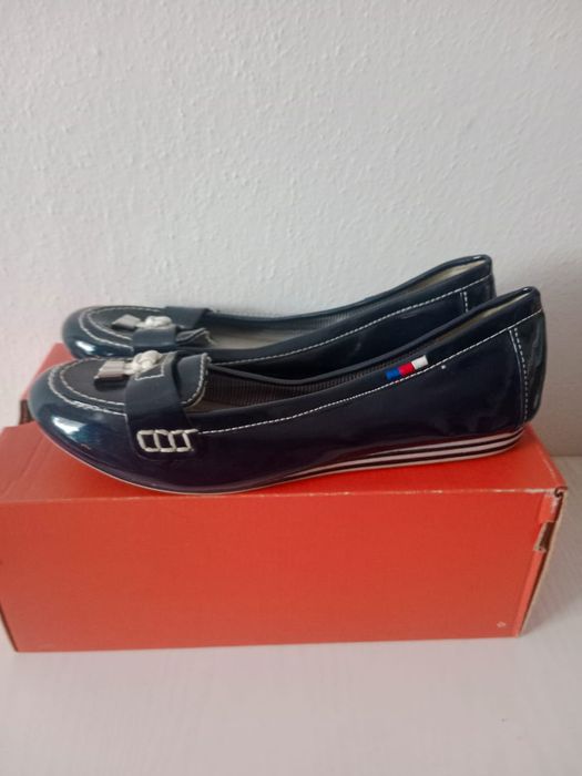 Продам женская обувь.