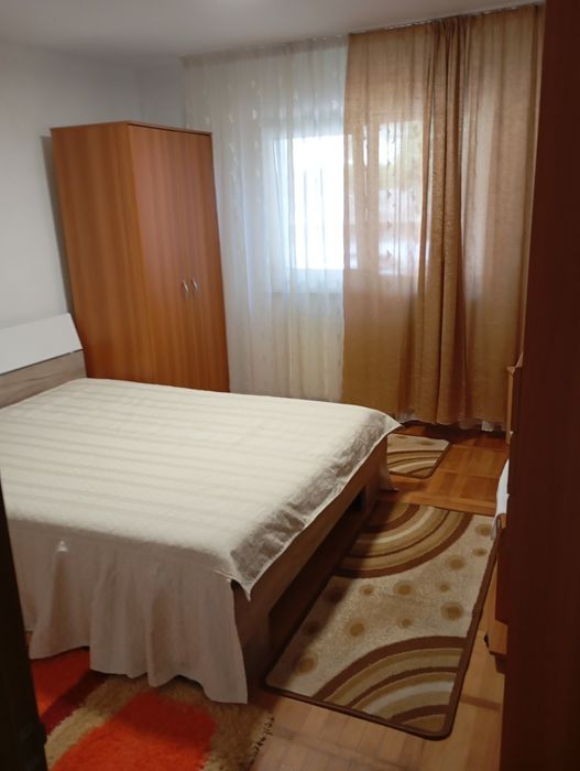 Garsonieră de închiriat