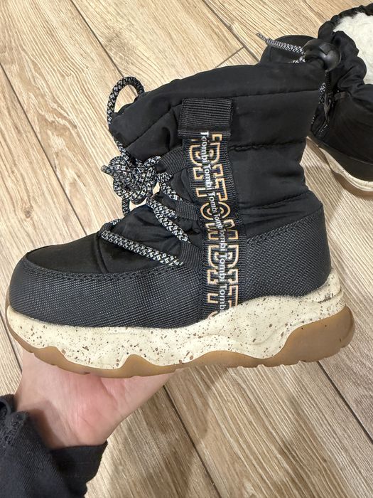 Продам детские зимние ботинки