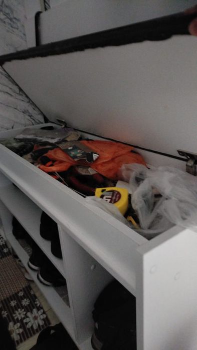 Прихожая вешалка