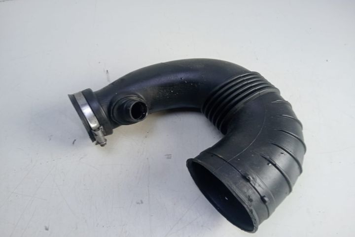 Furtun  turbo / admisie aer 2.7 cdi A6470940097 Mercedes-Benz E-Class