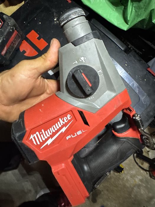 Milwaukee FHAC16 din 2025