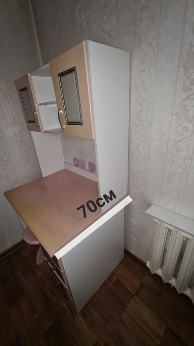 мебель для девочки,полноценный гарнитур