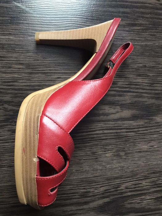 Дамски обувки