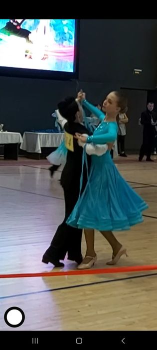 Платье для  бальных танцев