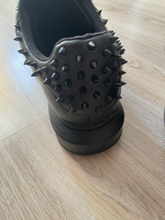 adidasi steve madden