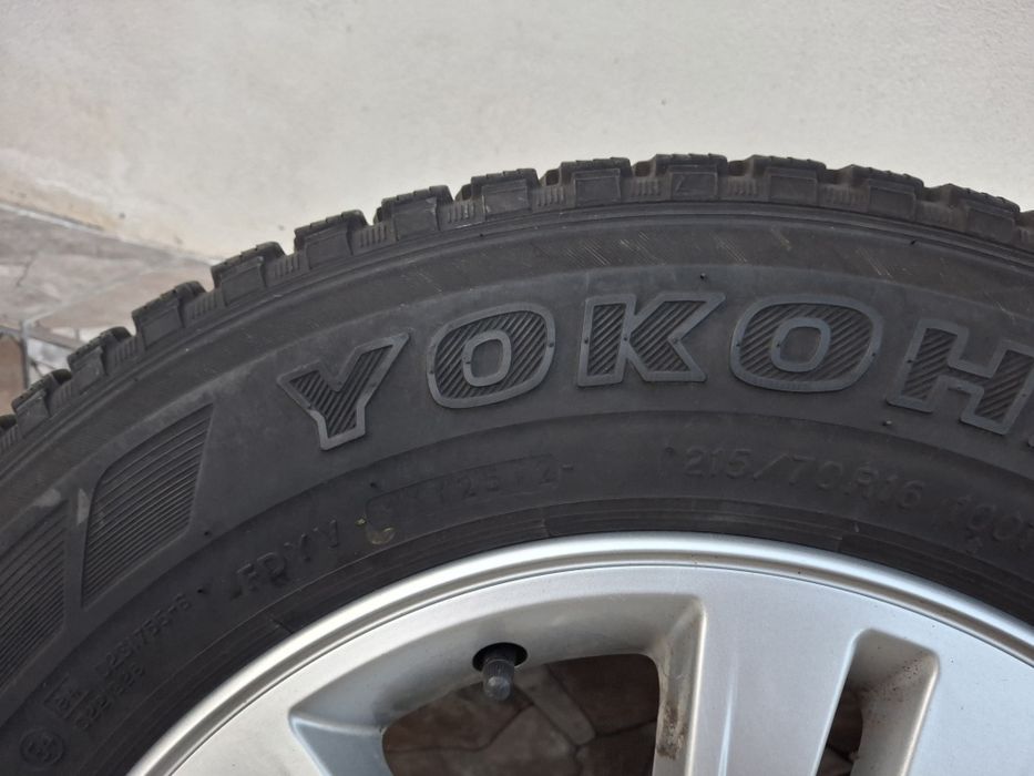 215/70 R16 Anvelope Yokohama