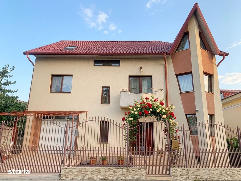 Vilă 684 mp ultracentral Botoșani, mobilată la cheie, clasa B