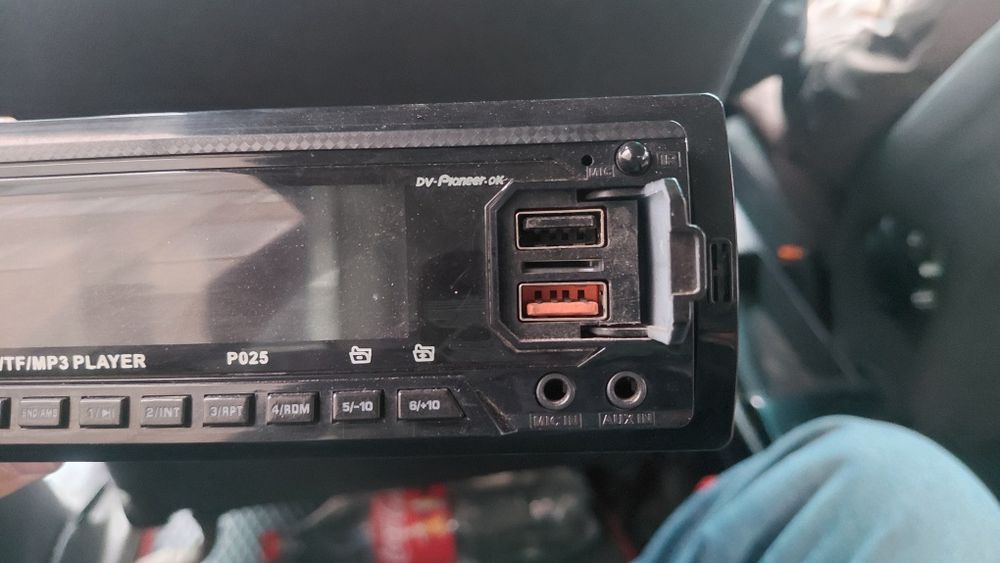 Магнитола Pioneer с блитуз