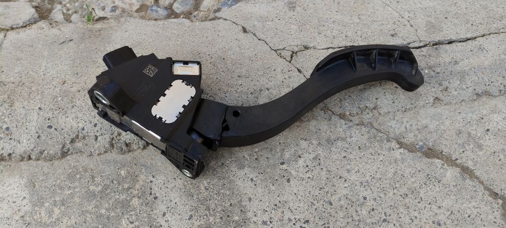 Педаль газа на камри