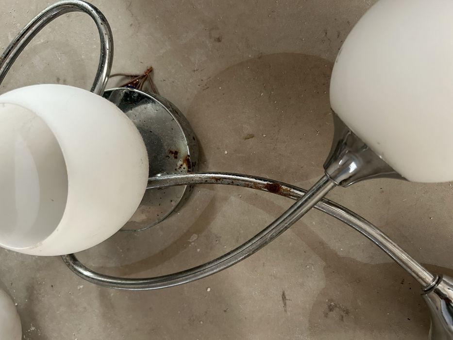 Освенително тяло за таван