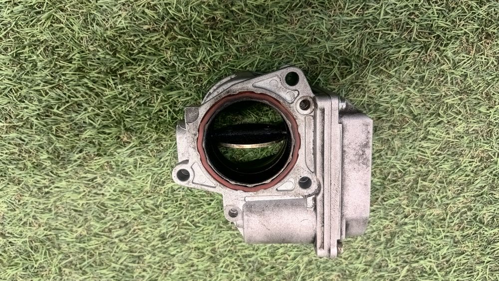 Clapeta accelerație Audi A4 B7/Audi A6 C6 2.0tdi BLB/BRE