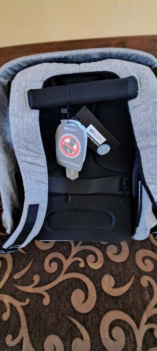 Раница за лаптоп XD Design  - водоустойчива, защитена от кражба