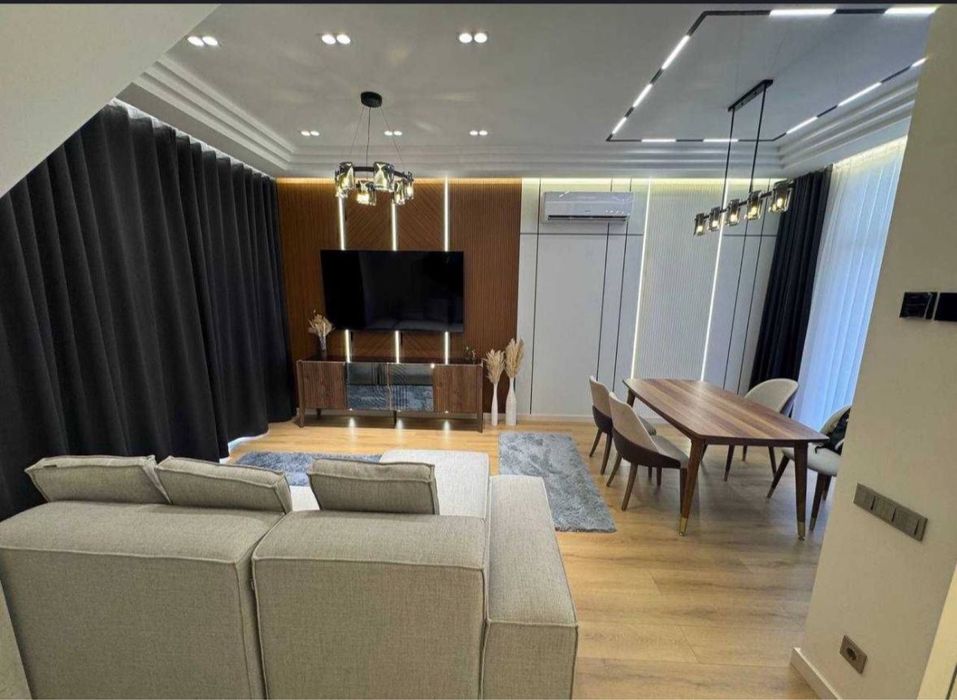 СРОЧНО Сдается дом 2,4 сотки возле ТЦ Альфрагранус ( н946 )