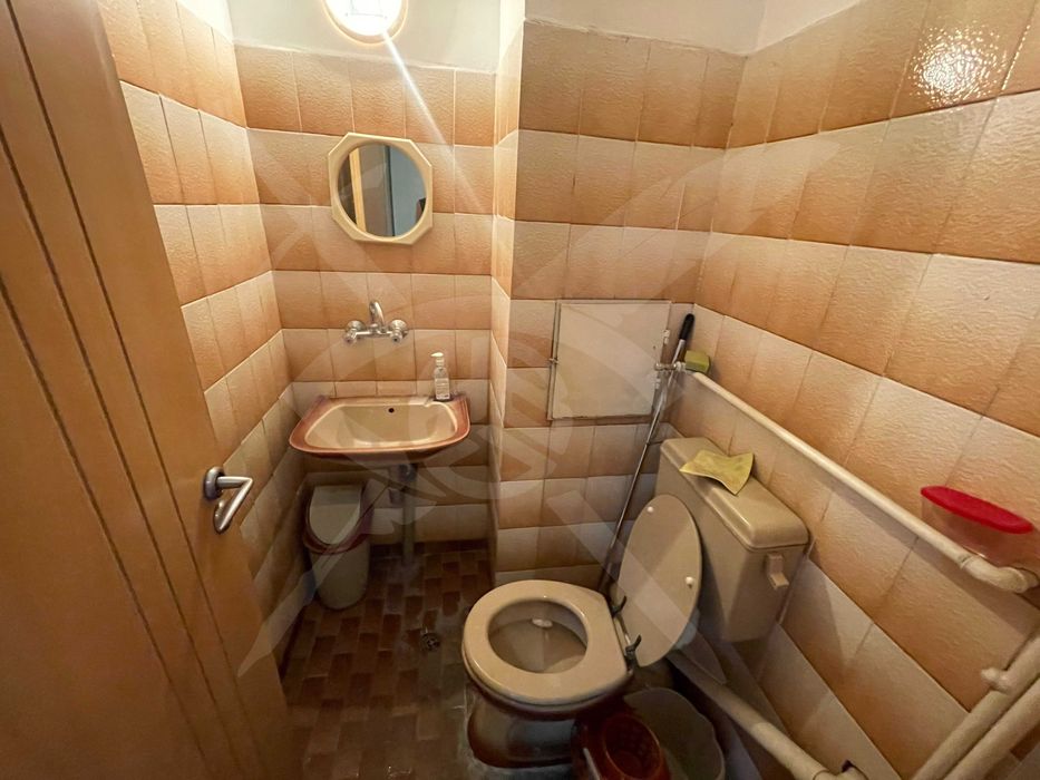 Продава се Офис в Пловдив, Кършияка - 63 кв.м за 985 €/кв.м - Снимка #2