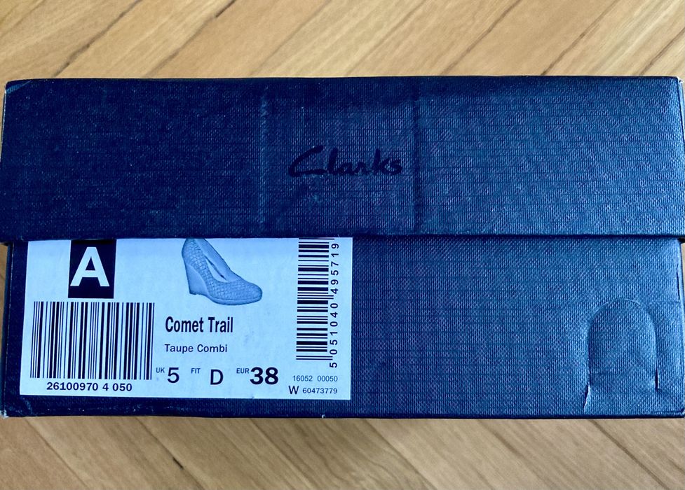 Clarks нови елегантни дамски обувки