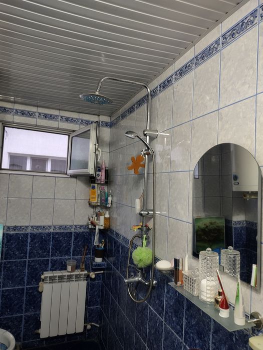 Продава се етаж от къща