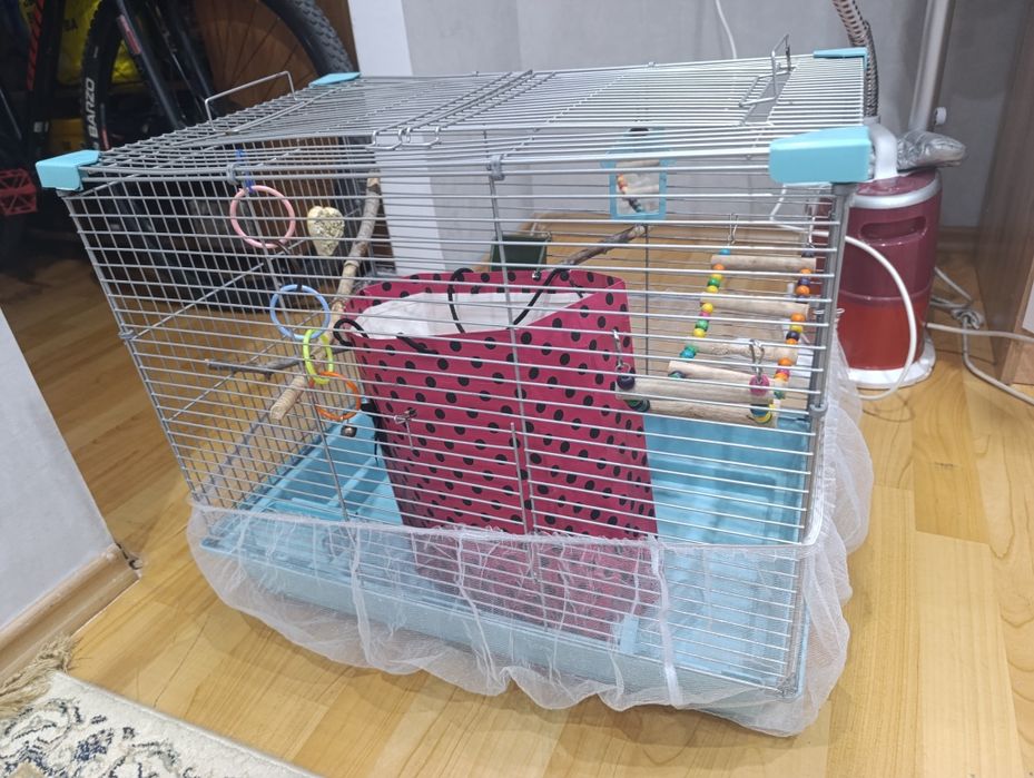 Клетка для попугаев