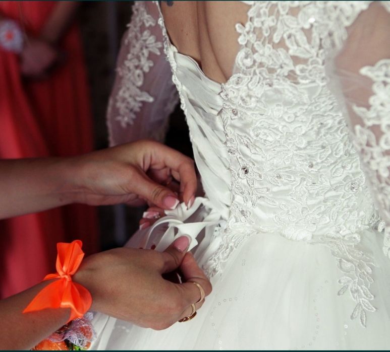 Продам свадебное платье