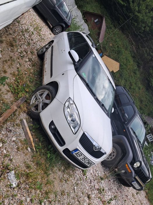 SKODA Fabia 2010 — imagine 3