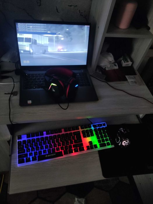 Продается Леново ноутбоок