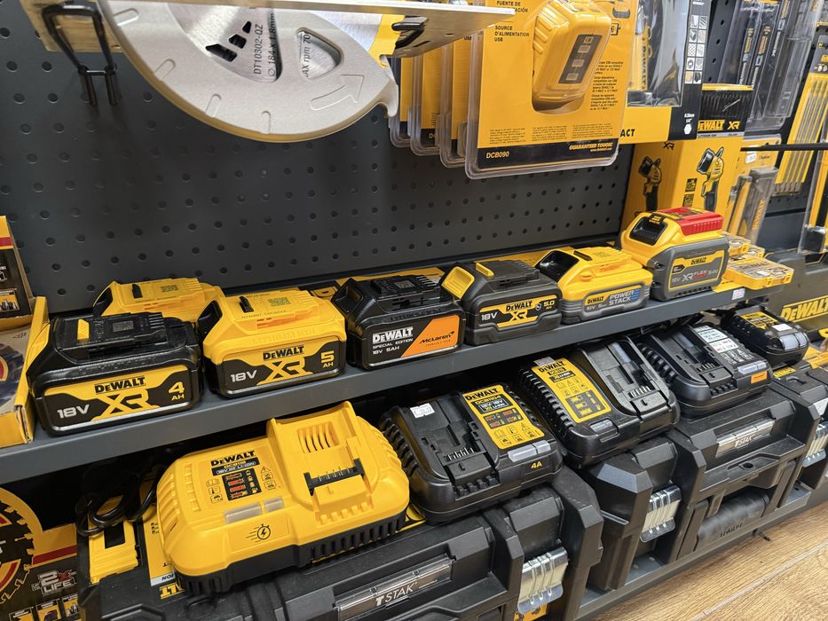 DeWALT Машини, Инструменти, Консумативи, Аксесоари и Работно облекло