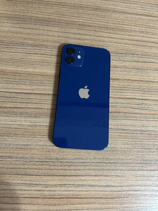 Iphone 12 albastru