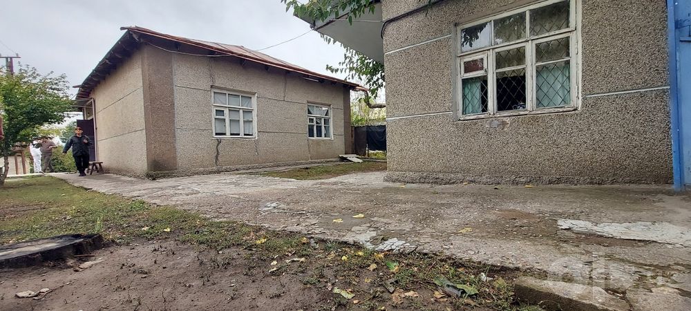 Продается дом 6 соток в доль главной дороги