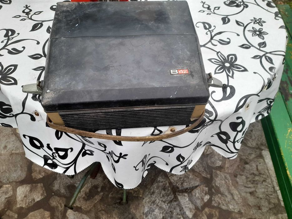 Магнетофон Tesla