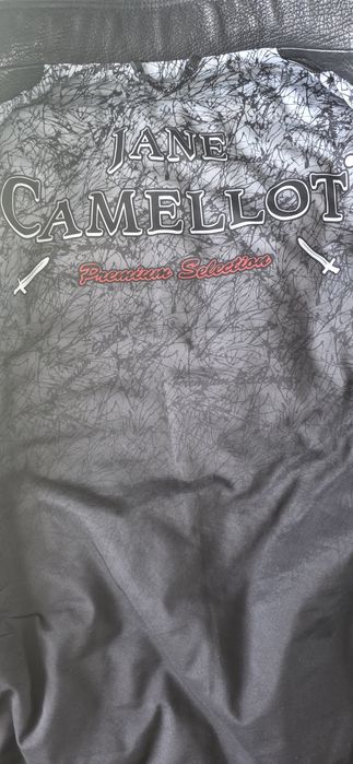 Продам кожаный бомбер