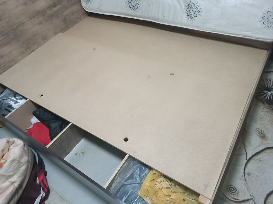 Продам спальную мебель