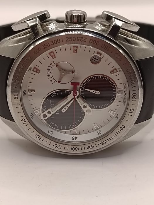 Часовник: Tissot T- Race