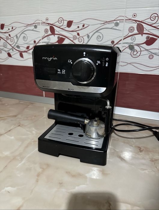 Masina de cafea.