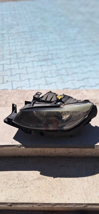 BMW 328I 2011 ляв фар