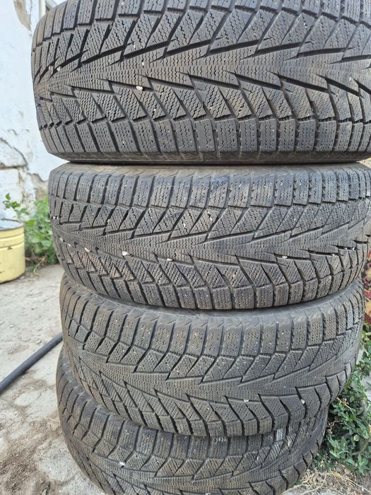 Продам 215/60R16