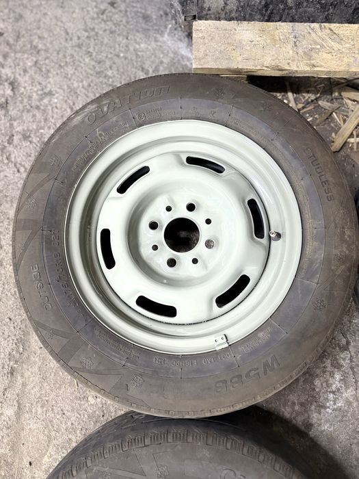 Диск с резиной в хорошем состаяние