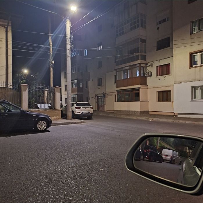 Vand apartament, 2 camere , etaj 2