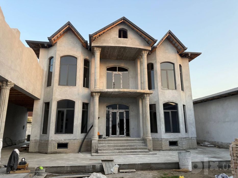 Samarqan tayloq yer uchaska sotiladi 6.5 sutuq