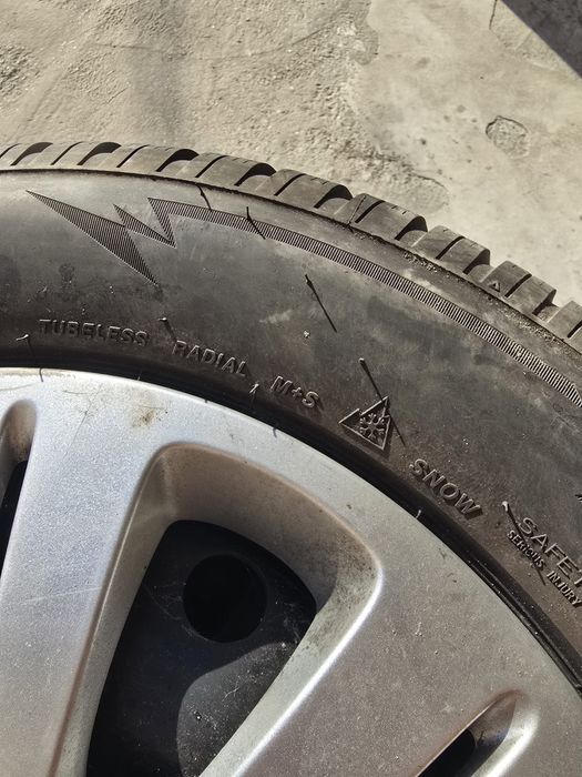 Anvelope cu jante  iarna ford galaxy