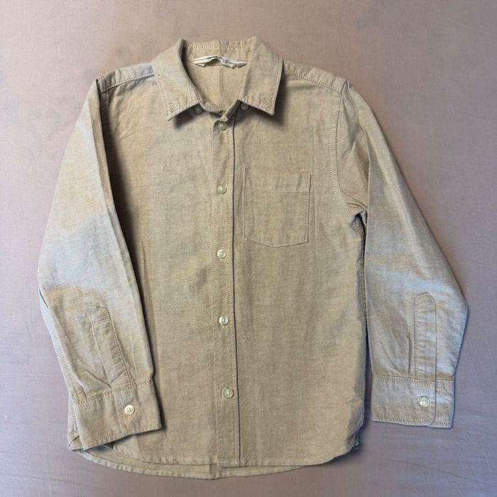 Set 2 cămăși H&M băieți (5-6 ani) – stare excelentă