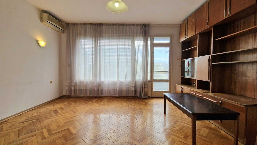 Продава се Тристаен апартамент в Пловдив, Център - 86 кв.м за 1076 €/кв.м - Снимка #1