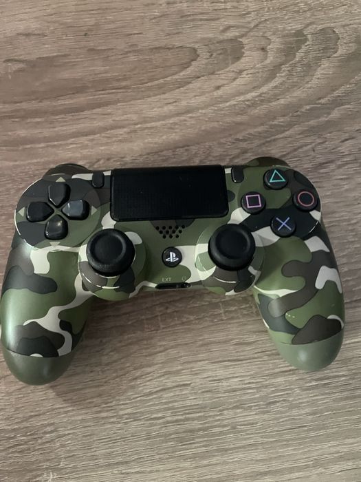 Продавам PlayStation4!