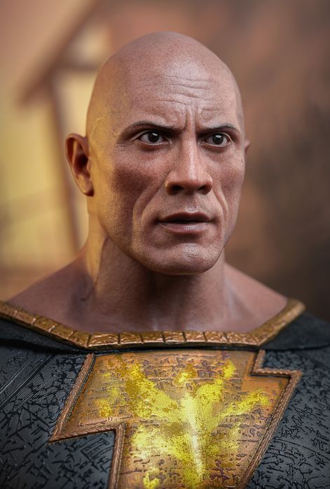 DC Hot Toys DX 31 - Black Adam Golden Armor Deluxe, 1/6 figure - new, sealed with brown box
