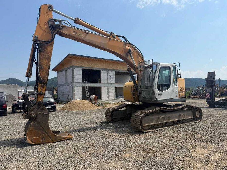 Senile  excavator pe senile Liebherr R924 Compact piese