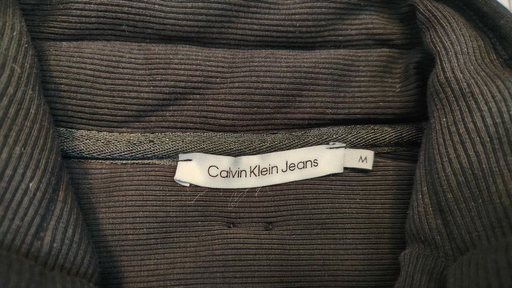 Чисто нов оригинален дамски елек Calvin Kline размер М