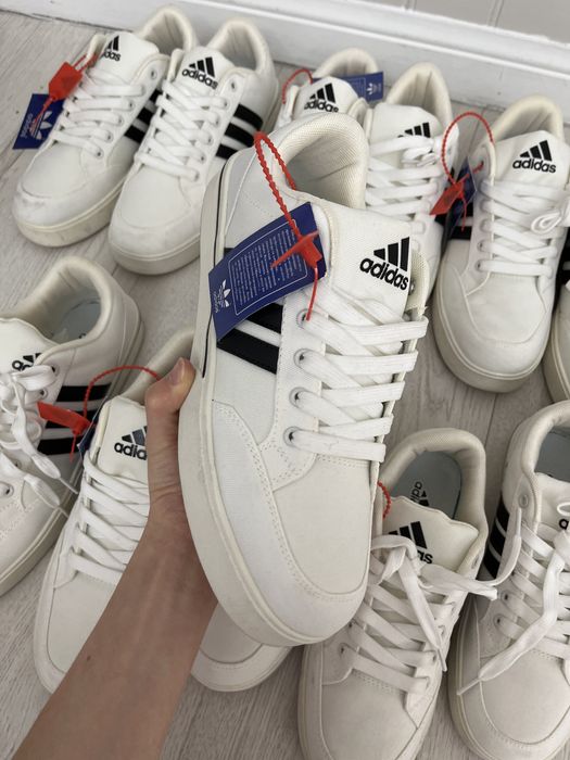 Крассовки Адидас