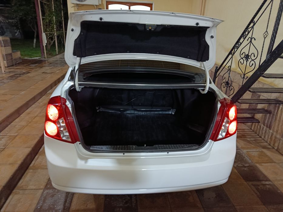 Chevrolet Lacetti / Gentra 2013