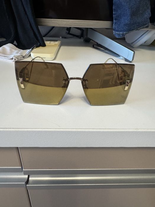 Слънчеви очила Dior