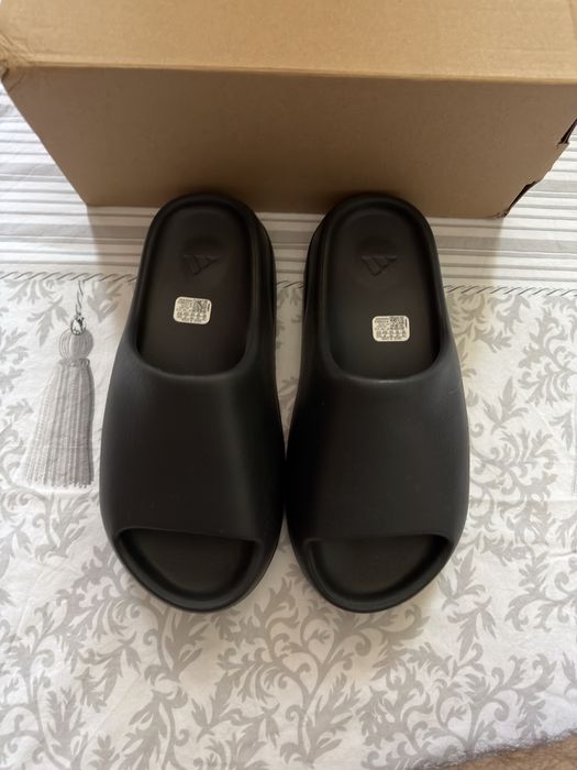 Adidas Yeezy Slides